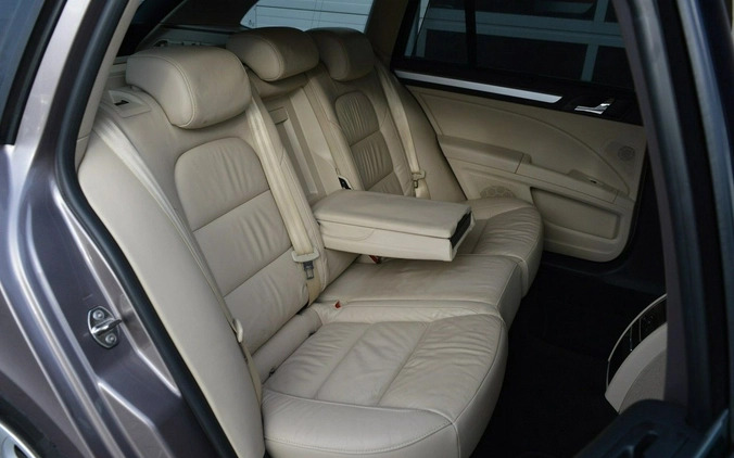 Skoda Superb cena 31000 przebieg: 226000, rok produkcji 2011 z Hrubieszów małe 781